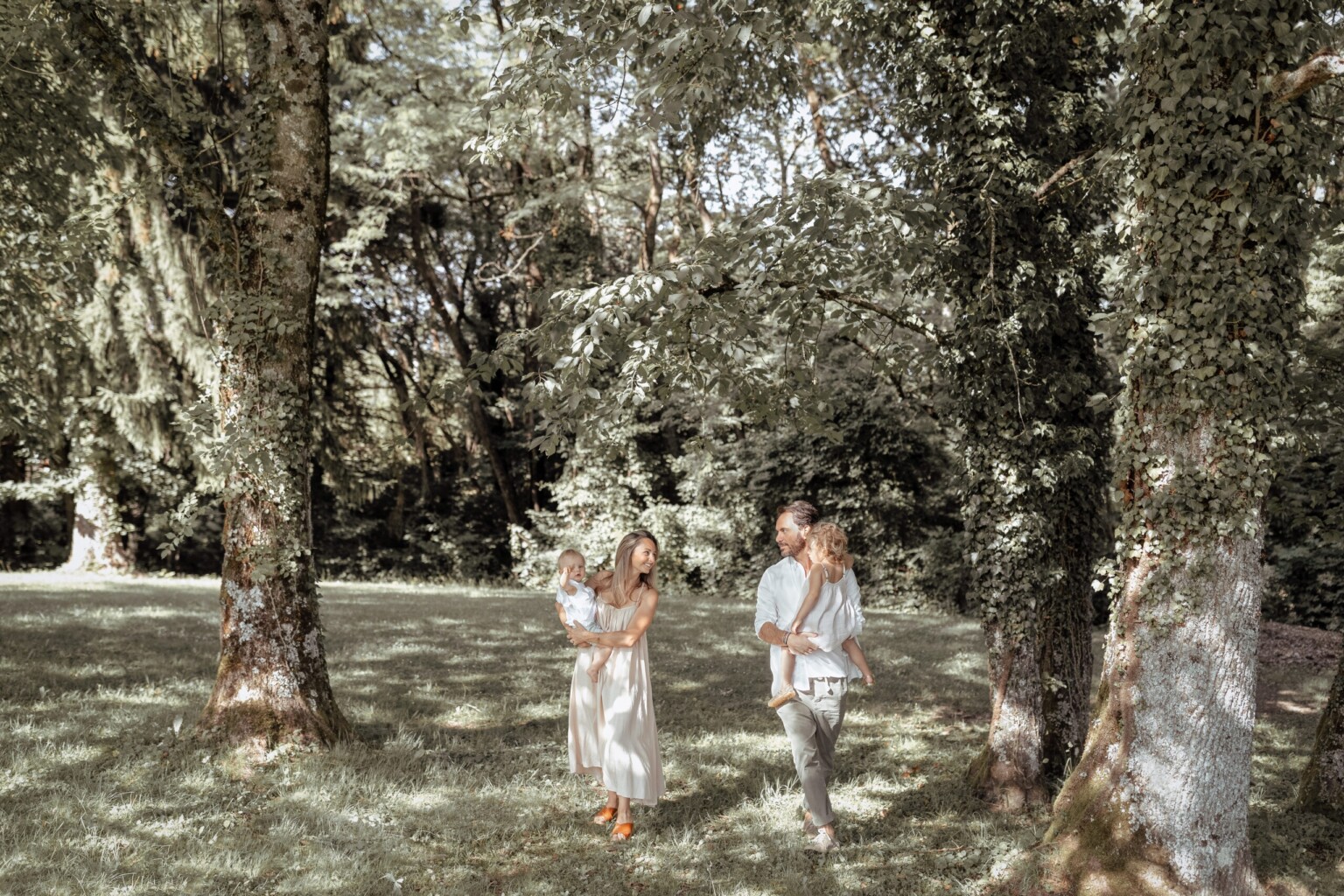 Nature - Famille en forêt